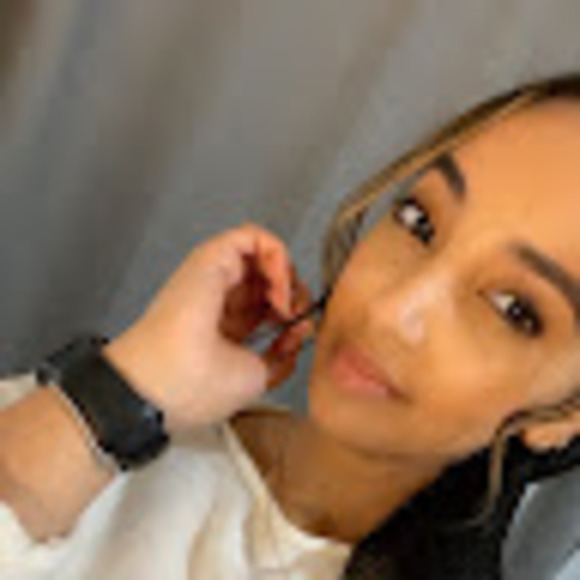 Meet your Posher, Amel - Picture 1 of 1